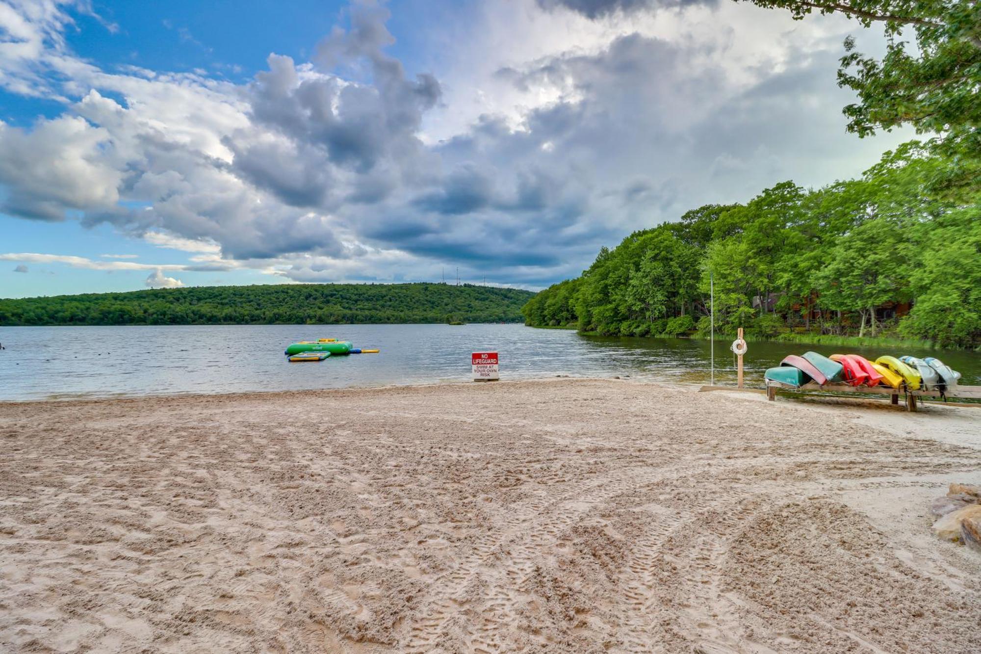 Lake Harmony Home About Half Mi To Big Boulder Mountain Exteriér fotografie